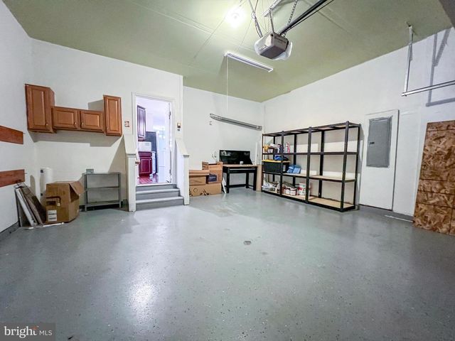 3909 BEEKER MILL PL, Chantilly, VA 20151