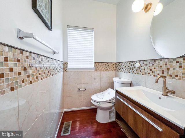 3909 BEEKER MILL PL, Chantilly, VA 20151