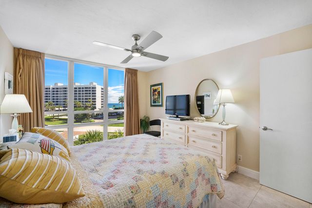 1901 S Ocean Boulevard 401, Boca Raton, FL 33432