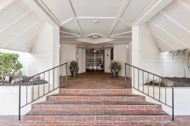 1901 S Ocean Boulevard 401, Boca Raton, FL 33432