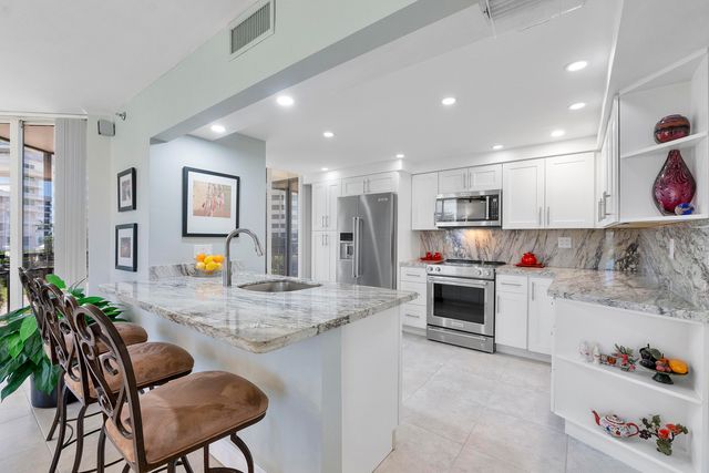 1901 S Ocean Boulevard 401, Boca Raton, FL 33432