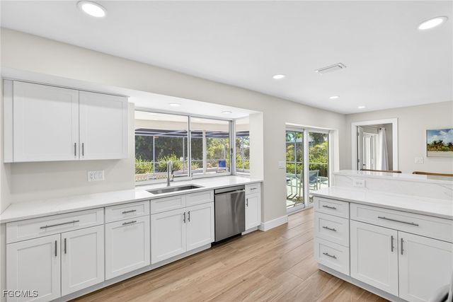 952 Kings Crown DR, Sanibel, FL 33957