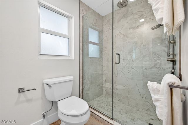 952 Kings Crown DR, Sanibel, FL 33957