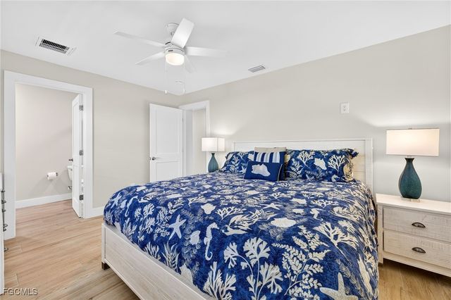 952 Kings Crown DR, Sanibel, FL 33957