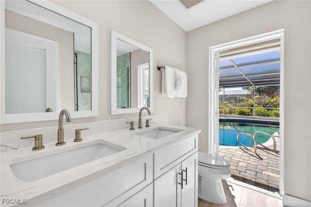 952 Kings Crown DR, Sanibel, FL 33957