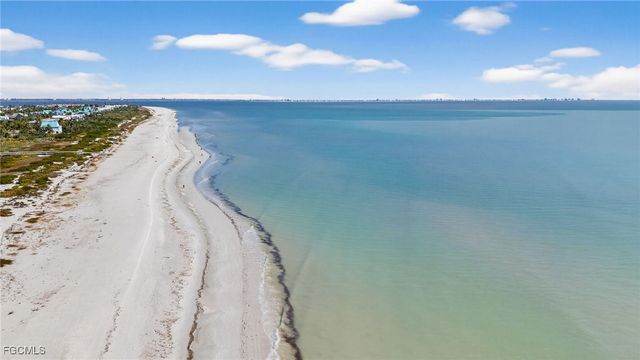 952 Kings Crown DR, Sanibel, FL 33957