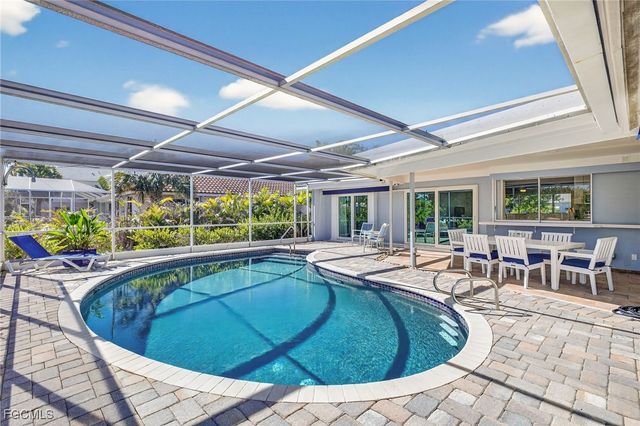 952 Kings Crown DR, Sanibel, FL 33957