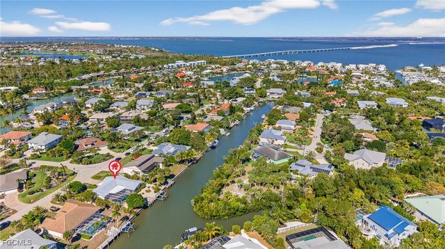 952 Kings Crown DR, Sanibel, FL 33957