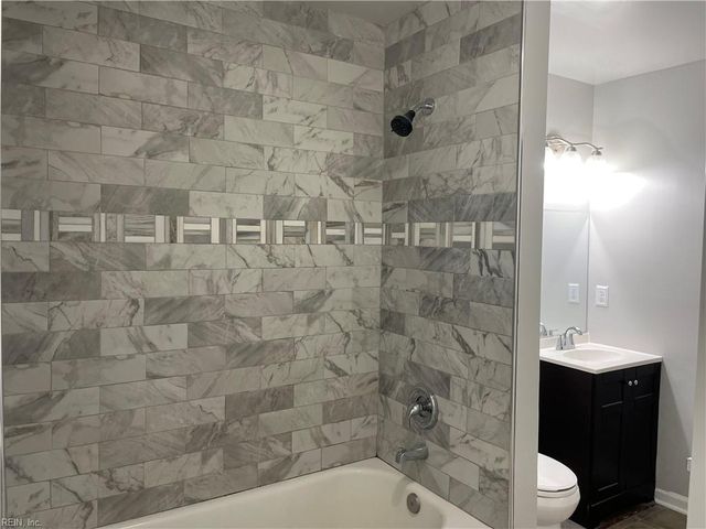 897 Whistling Swan DR, Virginia Beach, VA 23464