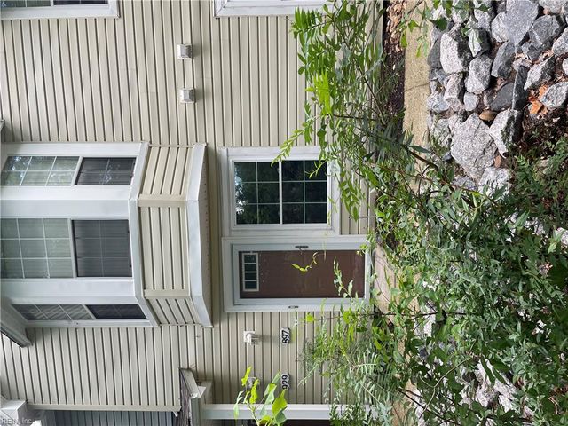 897 Whistling Swan DR, Virginia Beach, VA 23464