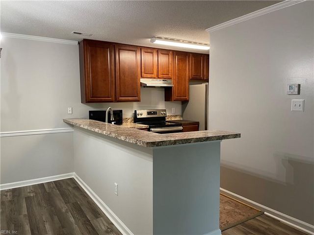 897 Whistling Swan DR, Virginia Beach, VA 23464