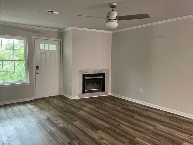 897 Whistling Swan DR, Virginia Beach, VA 23464