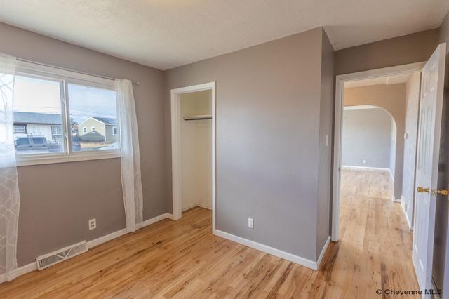 1109 S ARP AVE, Cheyenne, WY 82007