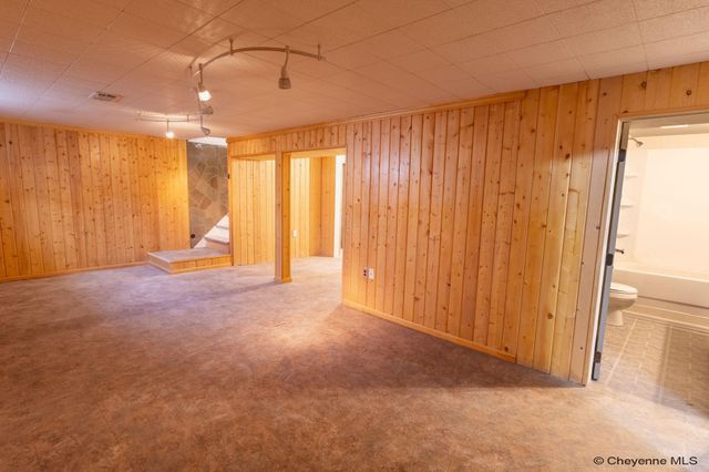 1109 S ARP AVE, Cheyenne, WY 82007