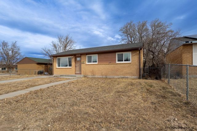 1109 S ARP AVE, Cheyenne, WY 82007