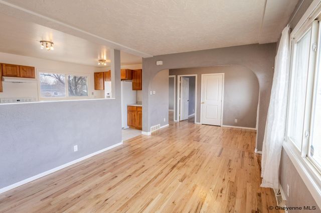 1109 S ARP AVE, Cheyenne, WY 82007