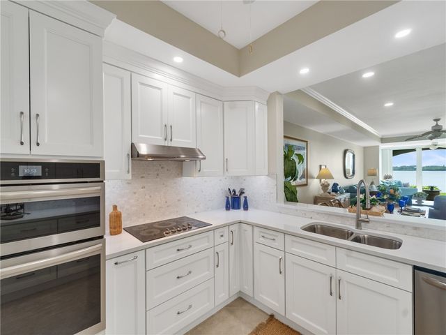 5380 E Harbor Village Drive 102, Vero Beach, FL 32967