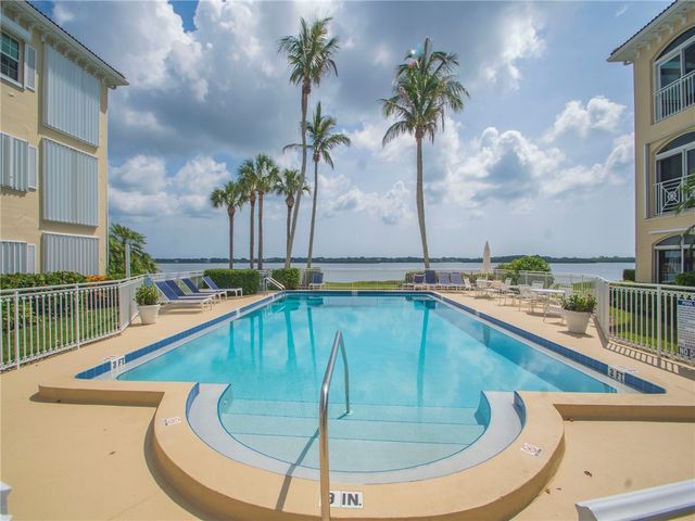 5380 E Harbor Village Drive 102, Vero Beach, FL 32967
