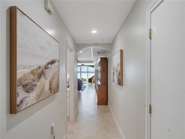 5380 E Harbor Village Drive 102, Vero Beach, FL 32967