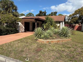 2068 SUNSET GROVE LANE, Clearwater, FL 33765