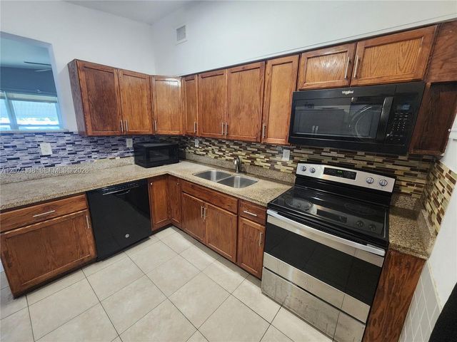 4100 SW 36th, West Park, FL 33023