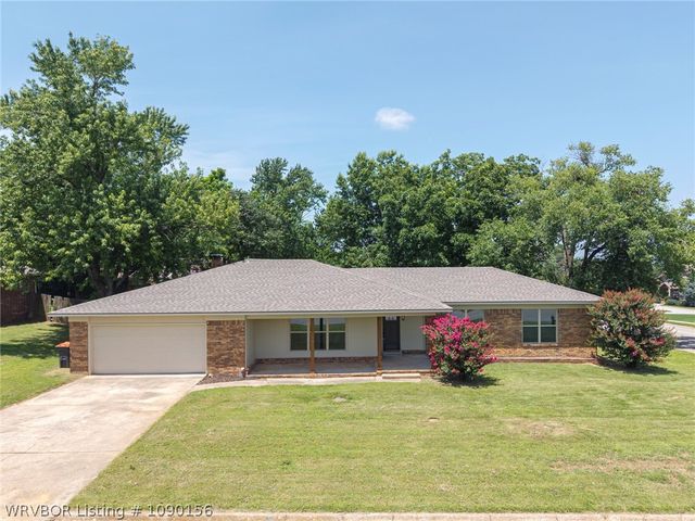 1507 N 13th Street, Van Buren, AR 72956