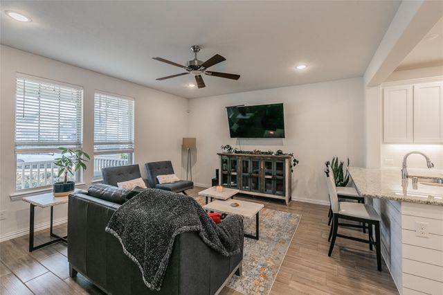 4503 Fossil Opal Lane, Arlington, TX 76005