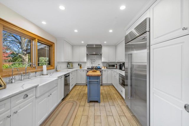 8400 122nd STREET, Pleasant Prairie, WI 53158