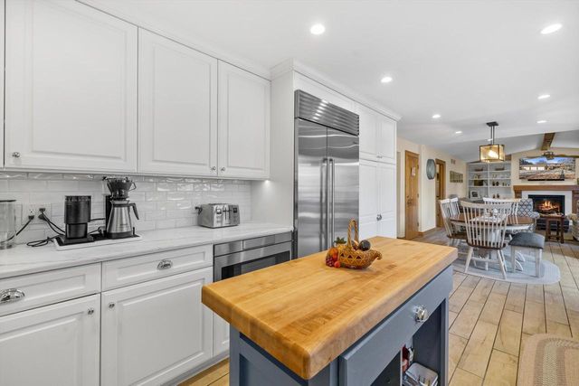 8400 122nd STREET, Pleasant Prairie, WI 53158