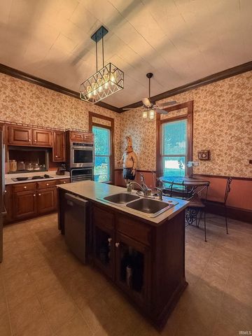 4814 New Harmony Road, Evansville, IN 47720