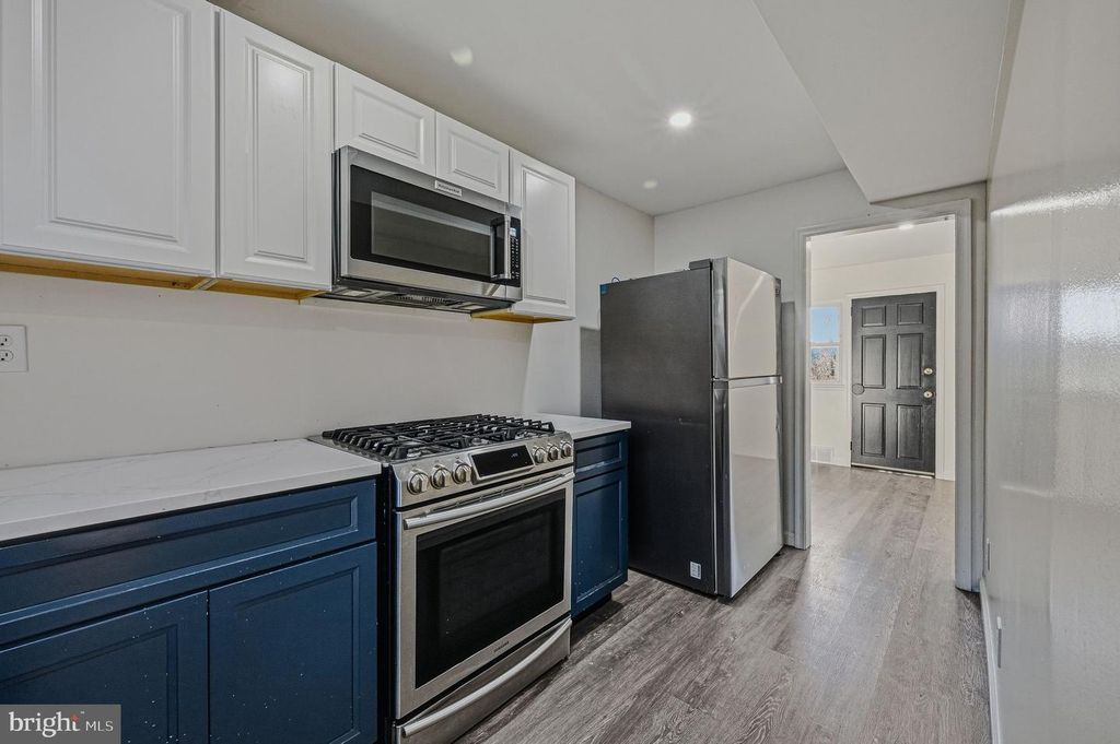 Image 13 of property listing at 47 CANNON DR, Wilmington, DE 19809