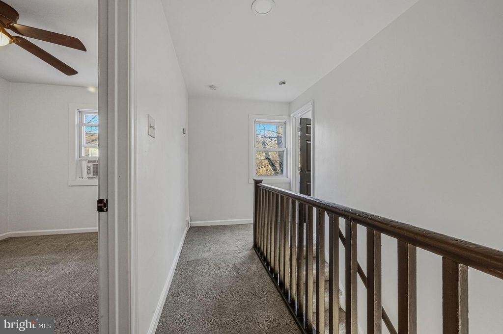 Image 16 of property listing at 47 CANNON DR, Wilmington, DE 19809