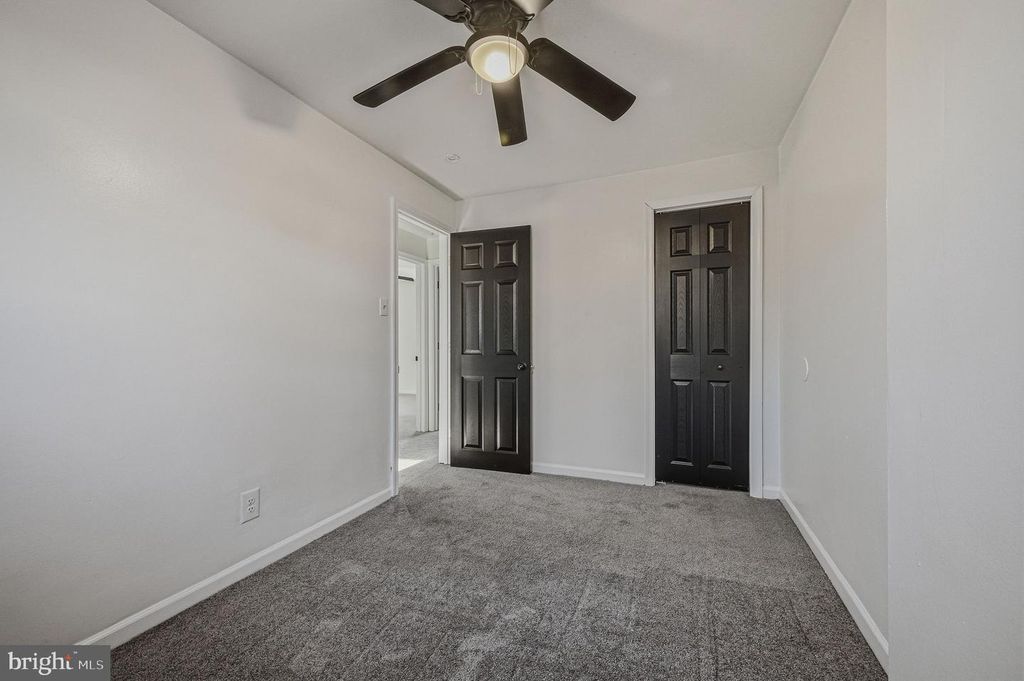 Image 18 of property listing at 47 CANNON DR, Wilmington, DE 19809