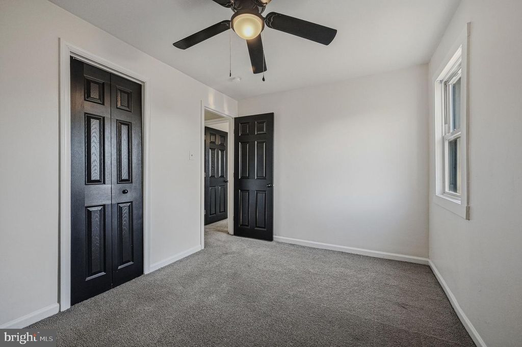 Image 20 of property listing at 47 CANNON DR, Wilmington, DE 19809