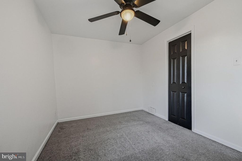 Image 21 of property listing at 47 CANNON DR, Wilmington, DE 19809