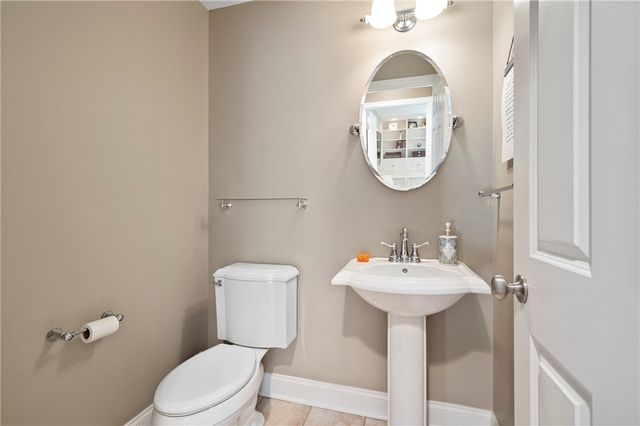 428 Rockledge Dr, Aleppo, PA 15143