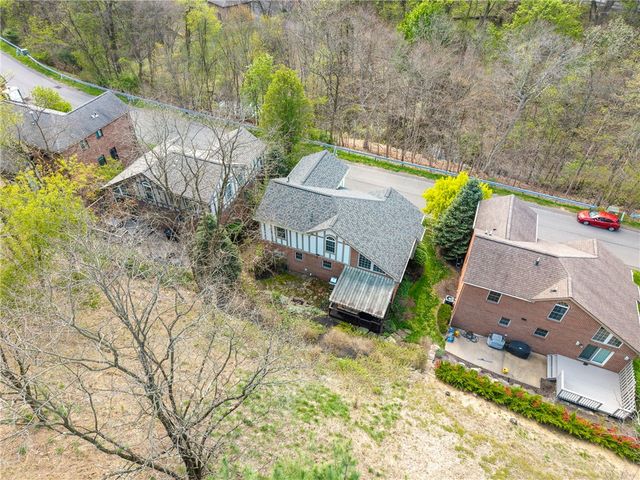 428 Rockledge Dr, Aleppo, PA 15143