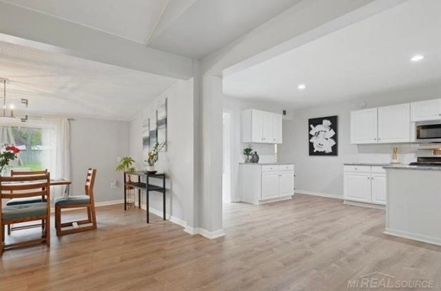 1840 Manse Road, Waterford, MI 48328