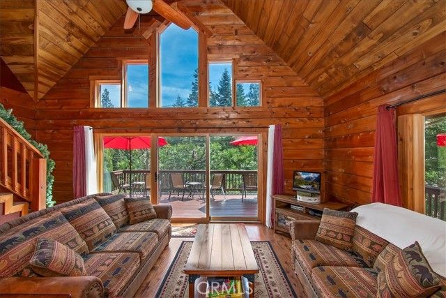 116 E, Lake Arrowhead, CA 92352