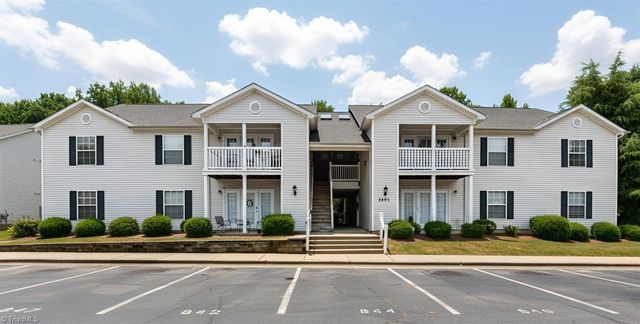 5805 Battery Drive 2D, Greensboro, NC 27409