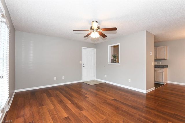 5805 Battery Drive 2D, Greensboro, NC 27409