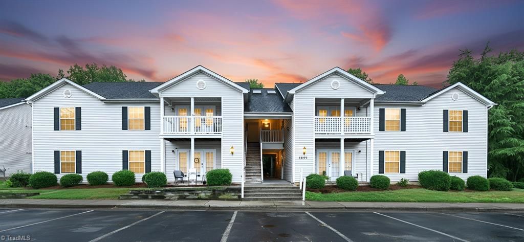 5805 Battery Drive 2D, Greensboro, NC 27409