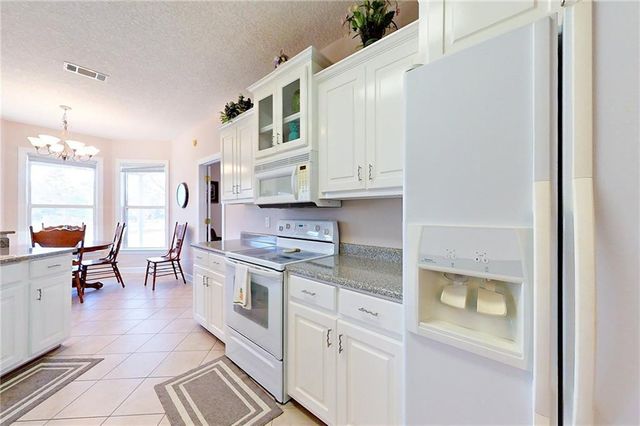 6306 Sun Dell Circle, Blackshear, GA 31516