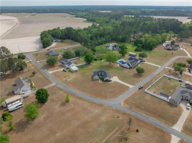 6306 Sun Dell Circle, Blackshear, GA 31516