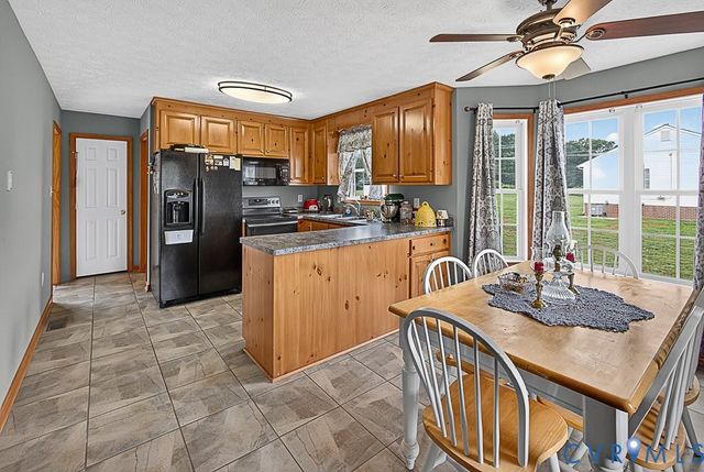 7741 Trimarchi Ln, Charles City, VA 23140