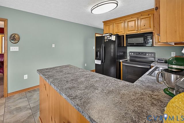 7741 Trimarchi Ln, Charles City, VA 23140