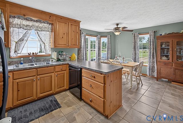 7741 Trimarchi Ln, Charles City, VA 23140