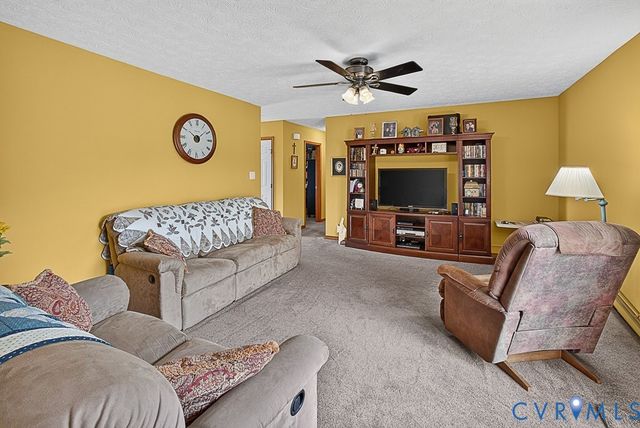 7741 Trimarchi Ln, Charles City, VA 23140
