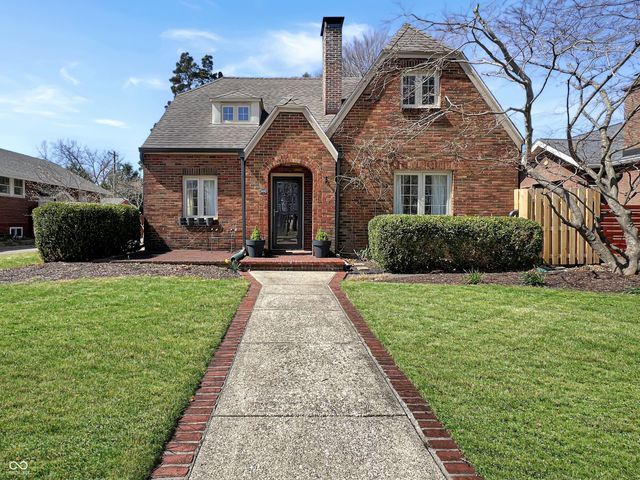 2020 Lafayette Avenue, Columbus, IN 47201