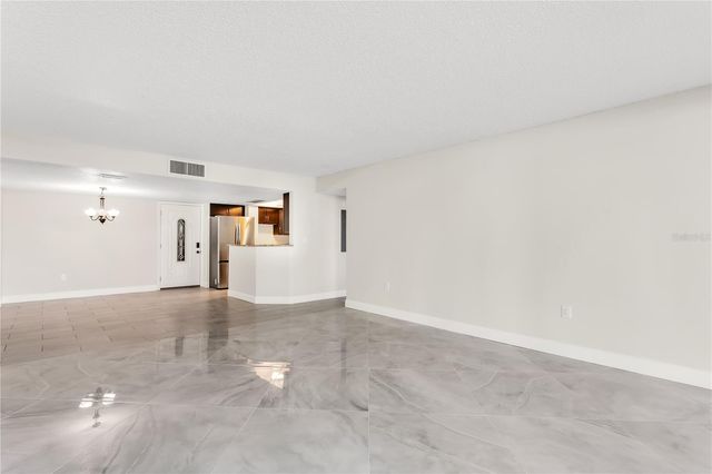 450 TREASURE ISLAND CAUSEWAY 104, Treasure Island, FL 33706